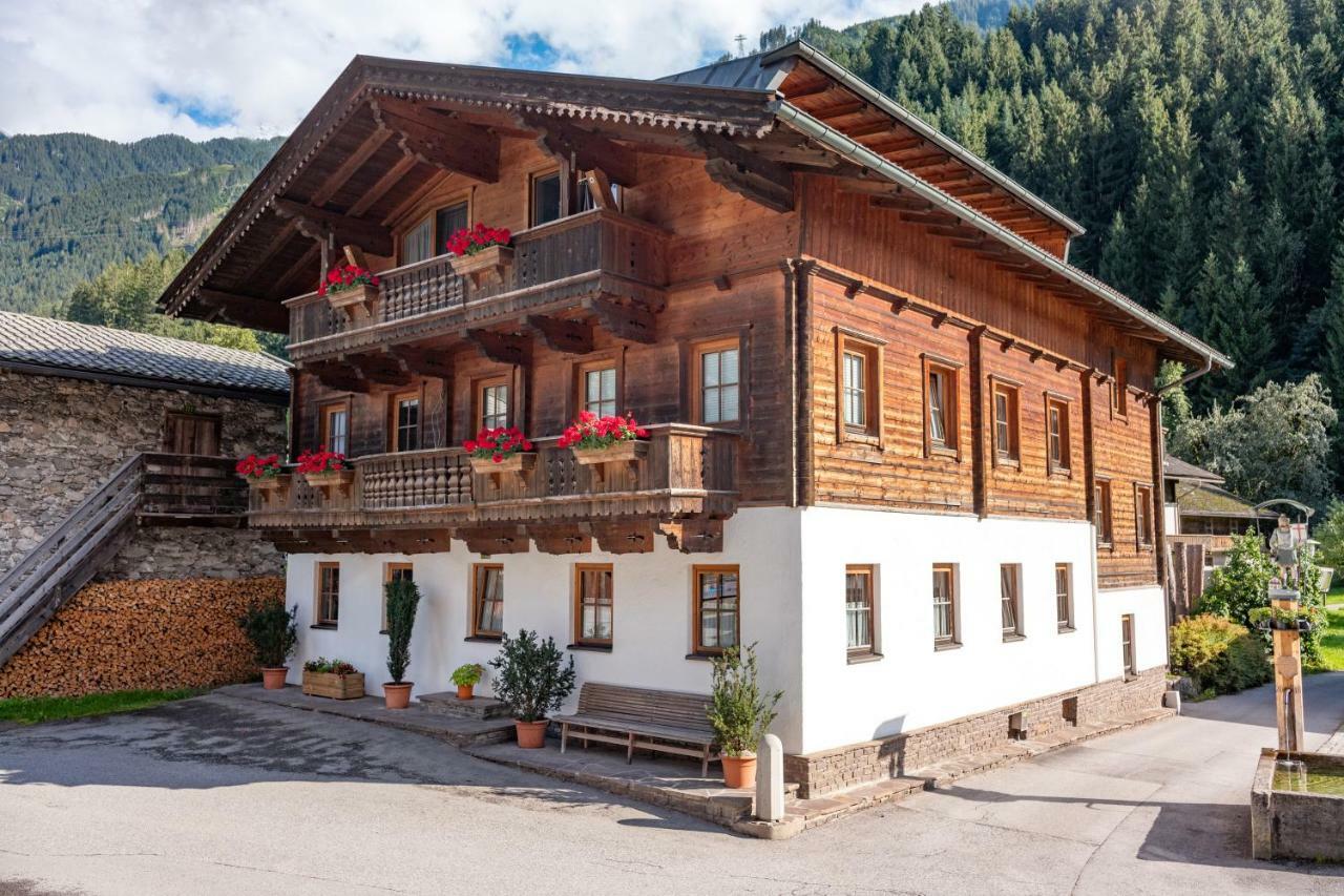 Apartment Bohrer *
